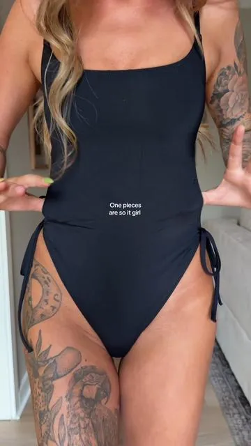 My most complimented one piece 🖤 #onepiece#swimsuit#alt#swim