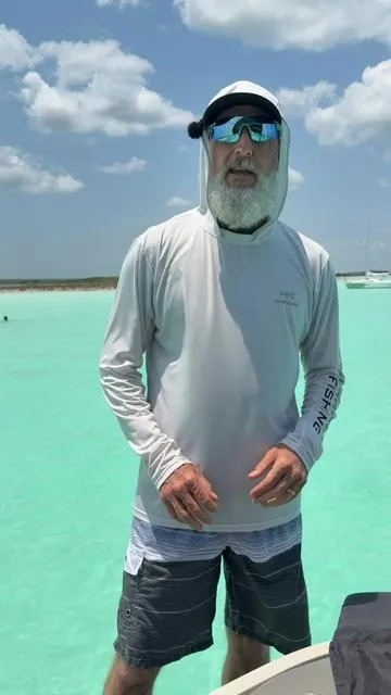 Skin Cancer is dangerous but Most people don’t think about sun damage until YEARS later… ☀️⚠️ That’s exactly why I started wearing these @Bassdash-US UPF 50+ hooded shirts anytime I’m outdoors. ✅ UPF 50+ UV protection ✅ Helps reduce long-term sun damage ✅ Lightweight & breathable ✅ Moisture wicking fabric keeps you cool ✅ Hood protects your neck, ears & face ✅ Stretchy comfortable fit for all-day wear ✅ Perfect for cruises, fishing, boating, hiking & Florida heat Honestly way easier than constantly reapplying sunscreen every hour. If you spend time outdoors at ALL, this is one of those products that just makes sense. Tap the link and grab some before your next outdoor adventure! #tiktokshopcreatorpicks #Bassdash #SunProtection #fishinglife #uvprotection 