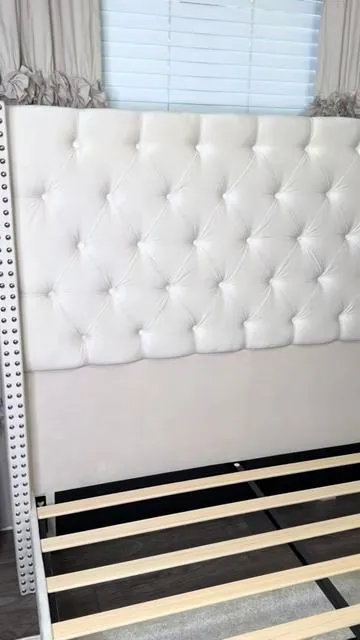 Queen size bed for QUEENS👸🏽 @amerlifeofficial #amerlife #fyp #explorepage✨ #foryoupage #bedframe 
