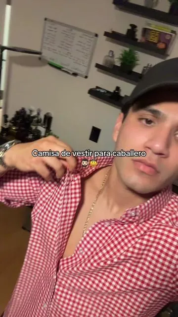 Que durooo #camisadevestir #ropaparahombre #paratii #camisavaquera #tiktokshop 