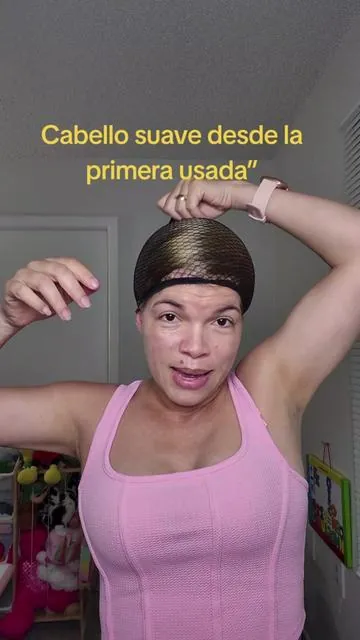 Estoy usando la línea Ultra Smoothing de Bare Anatomy y mira este brillo 😍 Ayuda a suavizar el cabello, controlar el frizz y dejarlo súper sedoso. #hairproductsyouneed #hairmultivitamins #BareAnatomy 