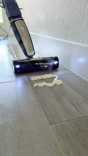it’s a mop, vacuum & steam cleaner all in ONE 😭🙌🏻🫧 #sharksteampickup #sharksteammop #steammop #mop #cleanhome 