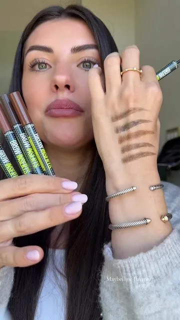 ok….this is the BEST brow product I’ve used hands down! 2-in-1 and gives you definition, fullness, and shape without looking overly done👏🏼 @Maybelline NY #Maybelline #MaybellinePartner #eyebrowtutorial #tiktokshopcreatorpicks #TTSpringBeauty 