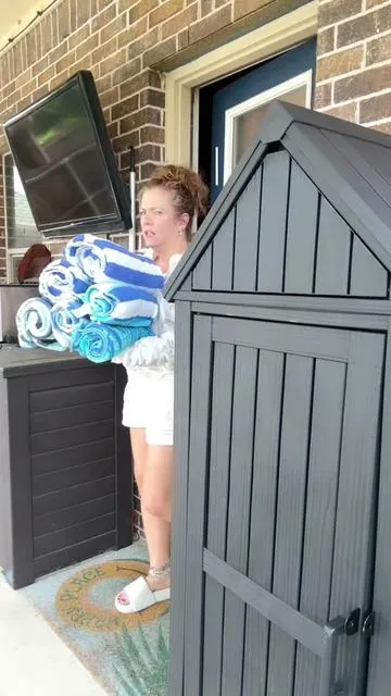 Loving this weatherproof storage shed, it fits sooo much! @LHBGO #SummerVibes #summerturnup #gardening #storage #pool 
