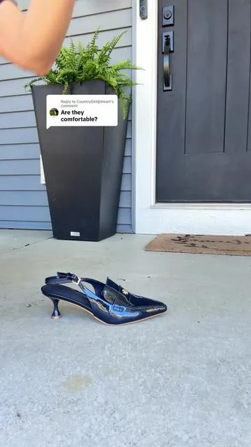 Replying to @CountryGirl@Heart #kittenheels #pointedtoeheels #workheels #lookforless #summervibes 