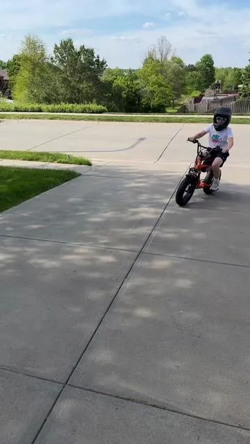 ESKUTE Kids E-bike. 1500W. 28mph. 40-50mi range. #ebike #electricbike #ebikes #tiktokshopcreatorpicks 
