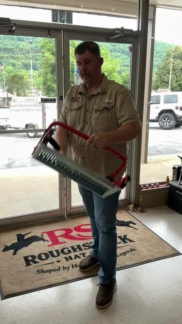 Tire mounted step for easy under the hood access #tirestep #mechanicstool #stepstool #tiktokshopcreatorpicks 