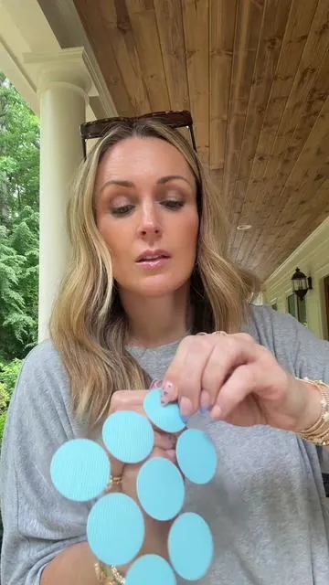 Stop getting eaten alive while enjoying the outdoors this summer✨@cliganic_ #mosquitorepellant #mosquitorepellant #outdoorliving #momhack #tiktokshopmemorialday 