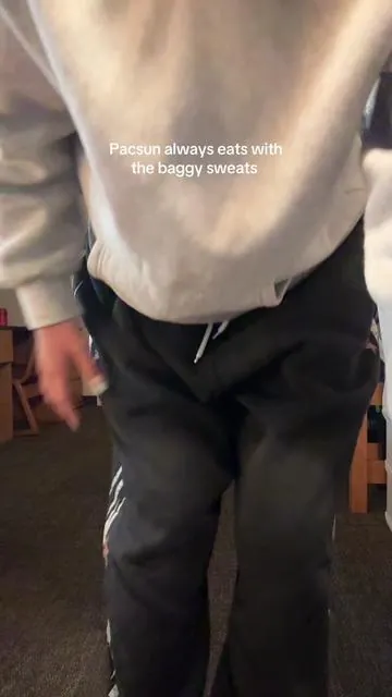 #pacsun #baggysweats #sweatpants 