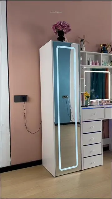This large‑capacity LED vanity table features a smart lighted mirror and multi‑grid storage area. Drawers slide smoothly and quietly for an immersive opening‑closing experience. It provides partitioned storage for cosmetics, jewelry and sundries, combining beauty and practicality to create an exquisite makeup corner✨ #VanityTable #LEDVanity #LargeStorageVanity #MakeupTable #BedroomFurniture