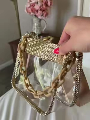 Price and reviews are absolutely amazing! #clearbag #concertbag #clearpurse 
