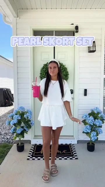 It’s the pearls for me and this set is RESTOCKED!!! 🤍🤍 #twopieceset #ootdinspo #summerlooks #springfashion #girlyfashion 
