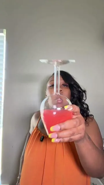 #TikTokShopSummerGlow #SummerVibes #weeklydeals #nuggetice #icemaker 