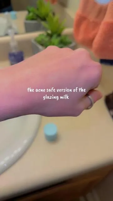 This moisturizer gives your skin that glazed milk look.🥛✨ If you want glass skin energy all summer… you need this milk essence moisturizer. 🤍 #glazeddonutskin #glassskin #skincaretiktok #skincareroutine #iUNIK 