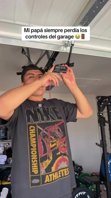 Honestamente esto le dio demasiada tranquilidad a mis papás 👀 #myq #smartgarage #tiktokshopcreatorpicks #razadeals 