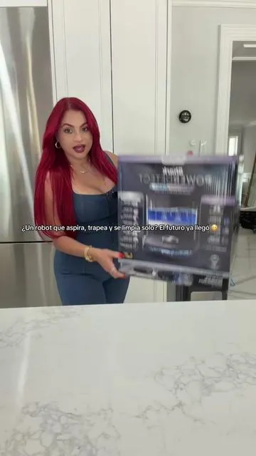 Esto no es el típico robot vacuum básico 😳 Este Shark PowerDetect 2-in-1 aspira y trapea al mismo tiempo, detecta automáticamente la suciedad y aumenta la potencia donde más lo necesita. La base NeverTouch prácticamente hace TODO sola: vacía el polvo, rellena el agua limpia y ayuda a mantener el sistema listo para la próxima limpieza por 60 dias! #sharkpowerdetect#cleantok#tiktokshopsummerturnup#TikTokShopCreatorPicks#tiktokshopdealsforyoudays  
