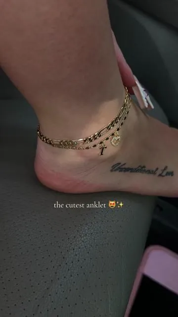 anklets allll summer 