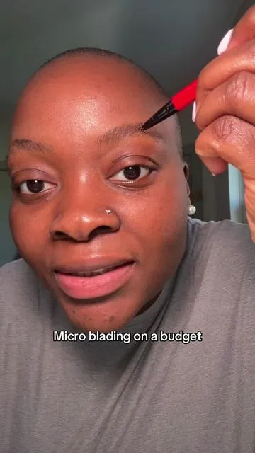 #eyebrows #eyebrowpencil #browpen #mircoblading #eyebrowtutorial 