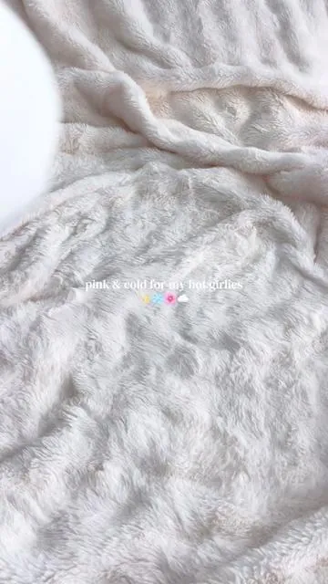 cooling pink pillow case ❄️🥶 so many colors ! #pillows #mellowsleep #hotsleeper #pillowcase #cooling @Mellow Sleep 