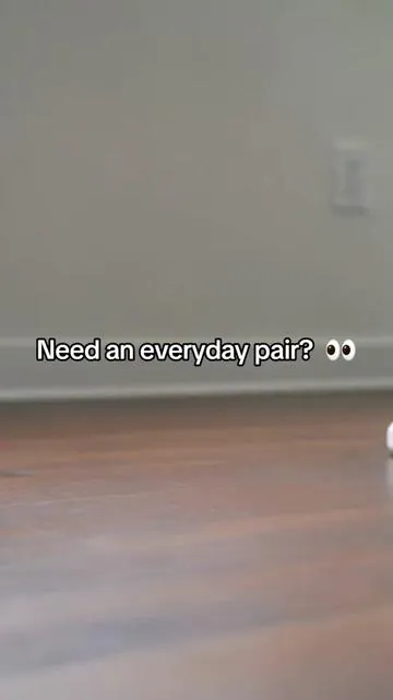 These are honestly the pair I keep grabbing every day. They go with pretty much everything, feel comfortable right away, and they’ve just made getting dressed easier lately. Super clean, easy to wear, and perfect for everyday use. Check it out in the TikTok Shop. I added the link above for you. #tiktokshop #tiktokmademebuyit #sneakerstyle #mensfashion #streetwear Video for demonstration purposes. Product appearance and details may vary. Please see the product page for exact specifications.