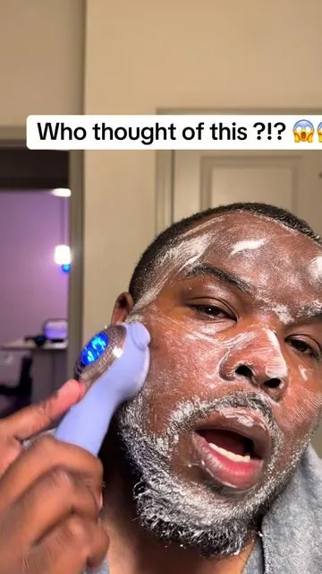 POV: your skincare routine just got an upgrade 😮‍💨✨ This facial brush leaves your skin feeling so clean, smooth, and refreshed. Perfect for that summer glow up 🌞🫧 #SummerVibes #SkincareRoutine #FacialBrush #GlowUp #clearskin 