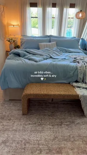 love that i didn’t have to hunt down sheets and it comes as a full 7 piece bedding set.  #beddingrefresh #beddingdecor #comforterset #dealsforyoudays 