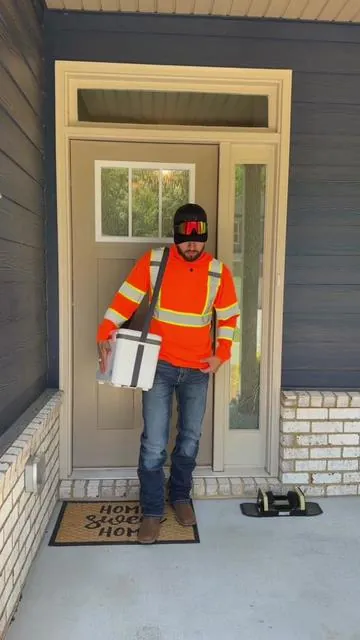 Chequelas amigo por si las ocupa💯💯 #hombretrabajador #roofing #construction #trabajando #landscape  