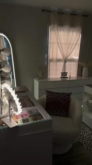 She’s a dream🪄 #beauty #roomtour #decor #viral #foryoupage 
