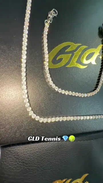 High quality tennis bracelet and chain without spending thousands 🤌 #shopgld #tennischain #tennisbracelet #whitegold #mensjewelry 