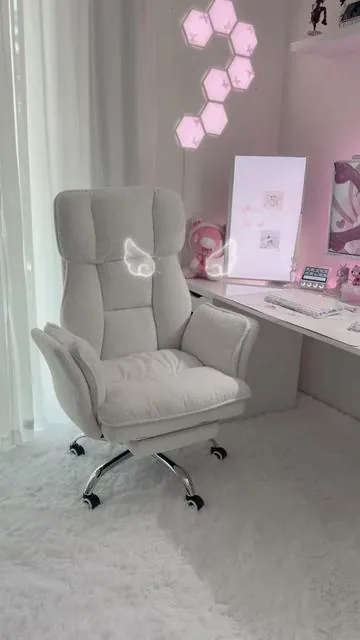 angel cloud chair for my cutesy setup 🎀🪽☁️ you can also find it with the LIB! 🔗 @Homrelexa  #setupinspo #whitesetup #myroom #roominspo #cozy 