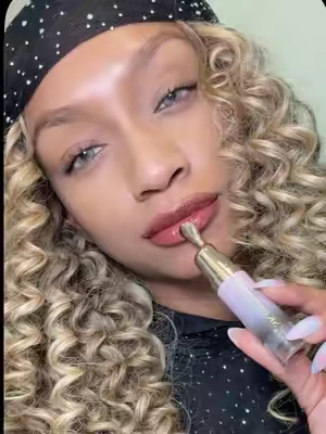 Cardi B is always puttin us on!! The SKINTIFIC peptide brightening lip serum moisturizes, brightens and treats lips all in one step 💕 I love how this made my lips feel and the colors are gorginaaa 😍 #skintific #lipgloss #lipserum #liptreatment #tiktokshopmemorialday 