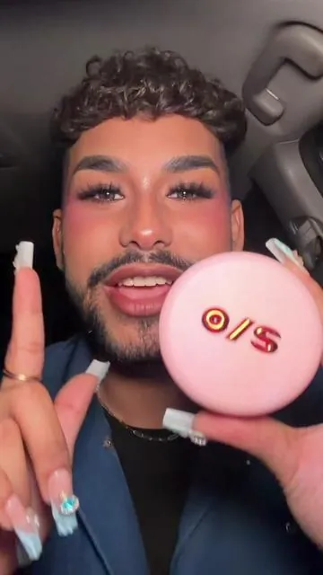 Who doesn’t like to be blurred and snatched?😍❤️ @ONE SIZE BEAUTY  #onesizespotlightdays #onesizebeauty #makeup #settingpowder #tiktokshopcreatorpicks @Patrick Starrr 