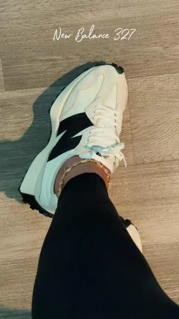 Definitely one of those pairs you throw on nonstop. #SneakerTok #newbalance327 #newbalance 