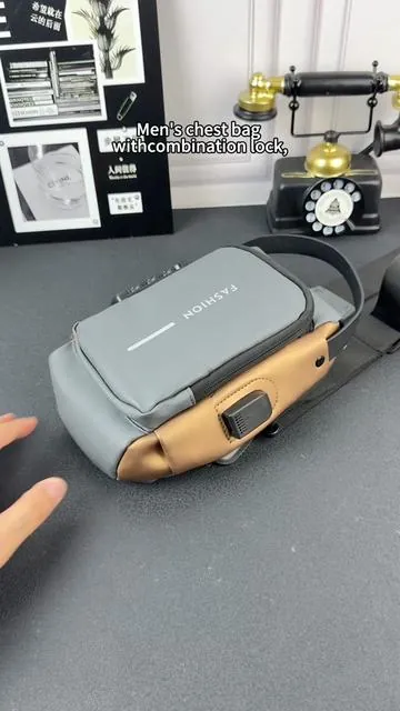 “Don’t let thieves ruin your trip. This anti-theft chest bag has a built-in lock, comfy fit, and looks good with everything.”#tiktokshopspringglowup #summervibes 
