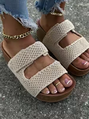 My favorite summer sandal🤌🏼 @Project Cloud Shoes #projectcloud #comfortablesandals #platformsandals #SummerVibes #tiktokshopmemorialday 