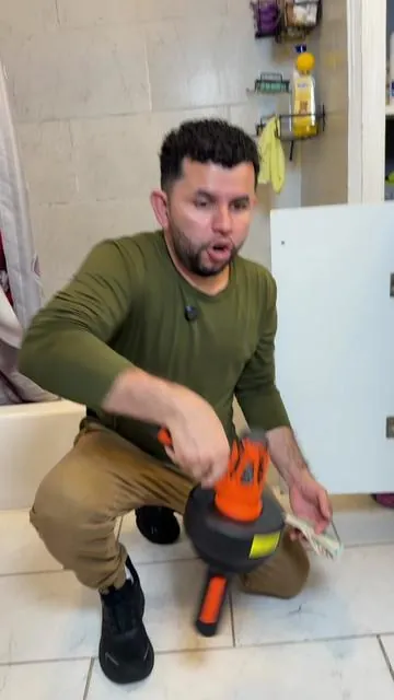 Lo primero que necesitamos tener en casa es esta herramienta para uso #VEVOR #Electric #Auger #tools #toilet 