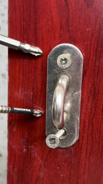 Quizás pueda resolver tus problemas.#drillbit #homerepair #homeprojects #magneticbit #diytools 