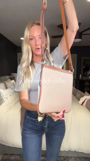 #dooneyandbourke #qvcloyaltyprogram #summervibes #purse 