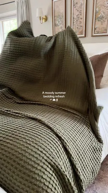The coziest cooling bedding for summer ☁️🧺 @Bedsure  #bedsure #bedsureblanket #hotsleeper #summerbedding #coolingblanket 