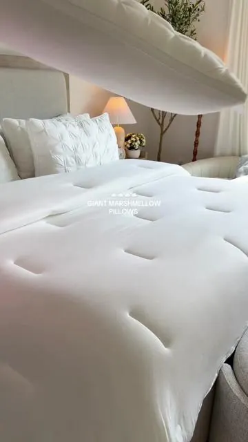 extra fluffy and ACTUALLY cradle your neck ☁️😭 SO COMFYYY. #ploofpillow #mellowsleep #mellow #pillow 