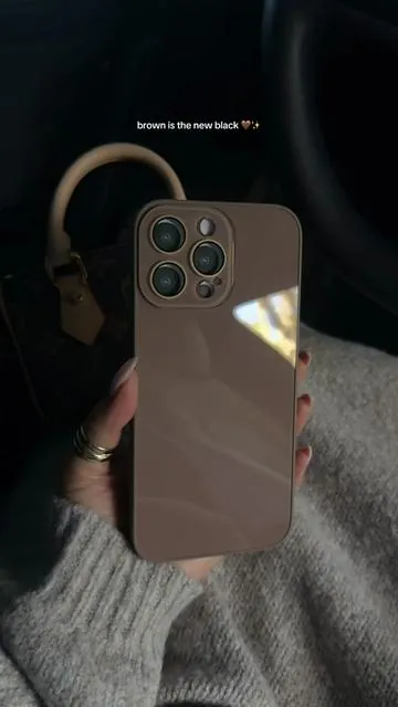 🐻🧋🤎✨ #phonecases #cutephonecases #luxuryphone #brownaesthetic #tiktokshopcreatorpicks 