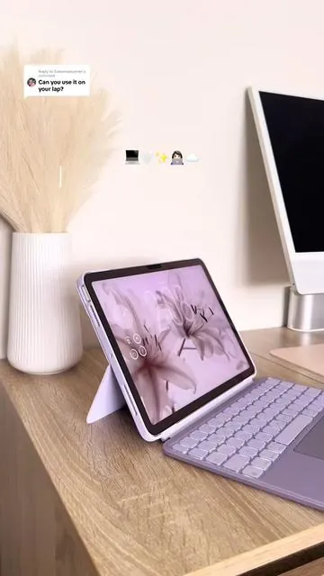 Replying to @Sakeenascorner iPad into a MacBook 💻 with ESR Keyboard Shift Magnetic Case 👩🏻‍💻🤍 this is the best iPad case for college students & professionals who type docs & write notes 📝 it basically a case that turns iPad into a laptop #esr #esripadcase #esrkeyboardcase #ipad #ipadkeyboard @ESR US 