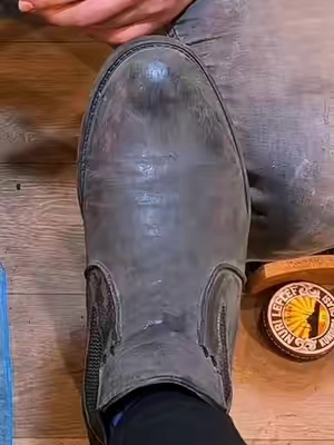 AMAZING EXPERIENCE SHOE SHINE 💥💥💥 #shoeshine #shoecleaning #satisfying #asmr 