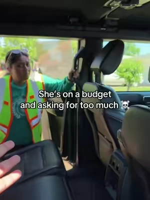 She gave us 5 🌟 after this… #cartabletholder #tabletholder #caraccessories #ipadaccessories #roadtrippin 