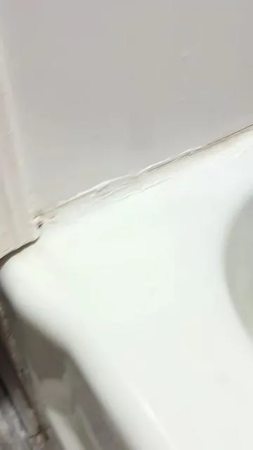 #bathroomhack #homeupgrade #bathroomdecor #cleanlook #homehacks 