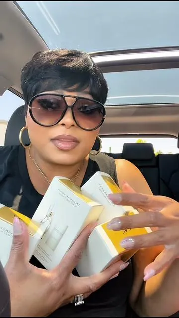 Donna Karan Cashmere Mist Mini Duo!🔥🔥🔥 Get it before it’s gone! #donnakarancashmeremist #summerfragrances #summervibes #nicheperfume #creatorsearchinsights 