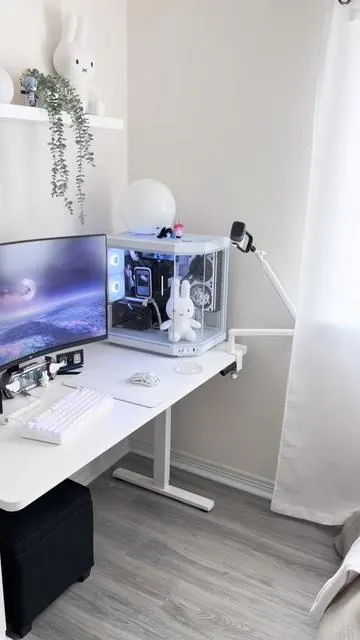 comfiest chair :D #gamingsetup #gamingchair #aesthetic #cozy #setup 