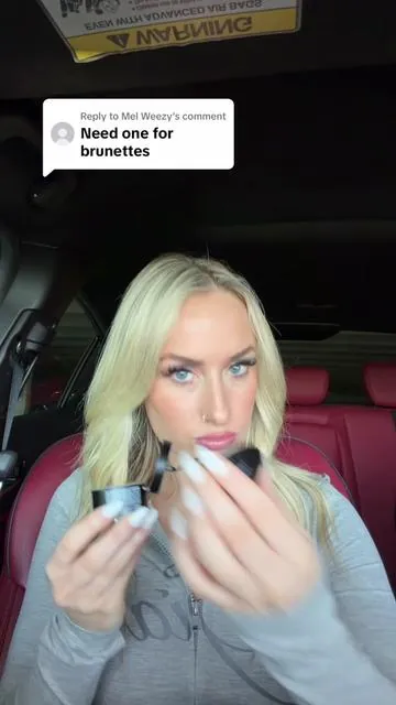 Replying to @Mel Weezy they have so many different colors!! #blondehair #hairproducts #roottouchup #bleachblonde #hairtok @@boldify 