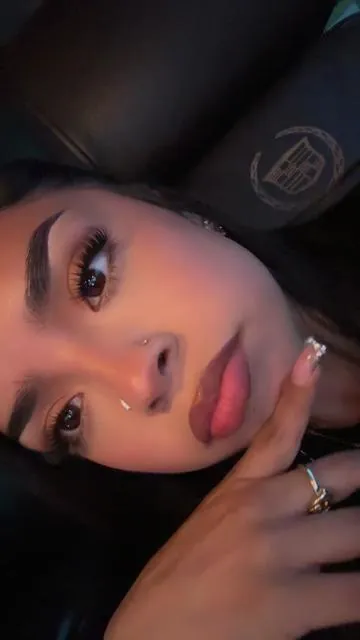 these lashes stacked are soo cute 🤏🏼 #fyp 