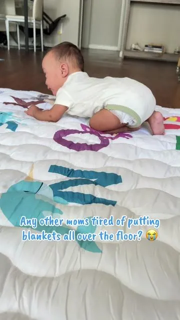 One of those baby things I didn’t think I needed… until I actually used it 😂🤍 #babytok #momtok#momtokssentials #tummytime #newmomlife